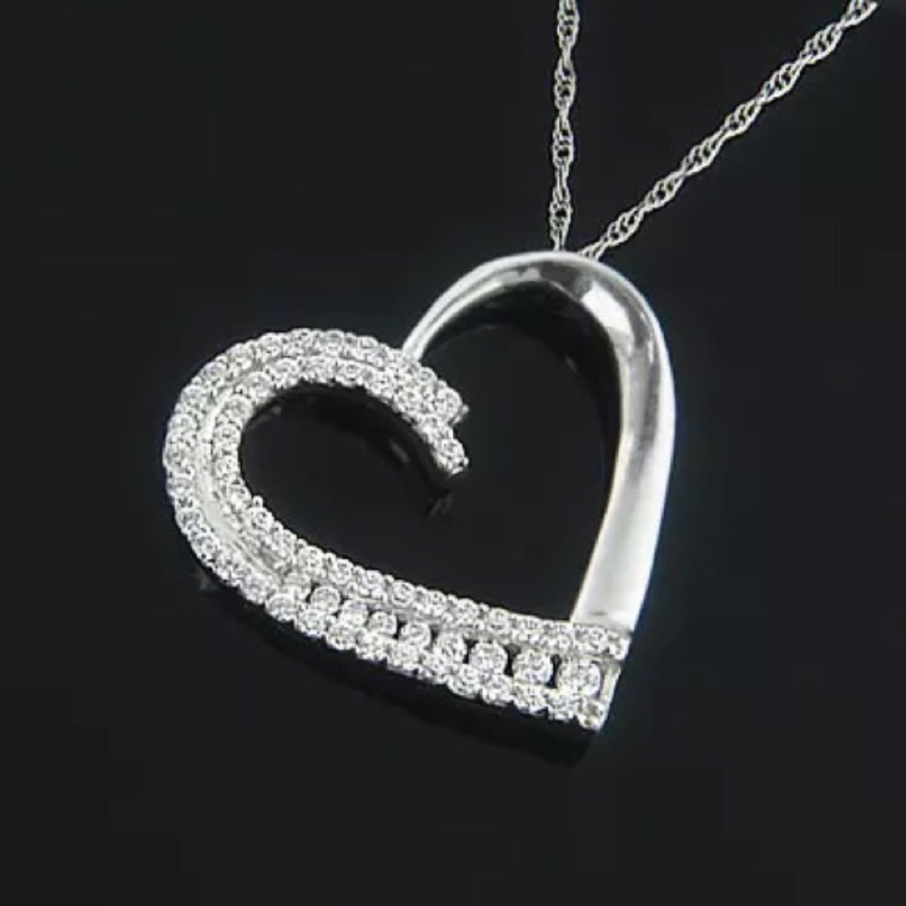 14K White Gold 0.56ct Diamond Heart Pendant